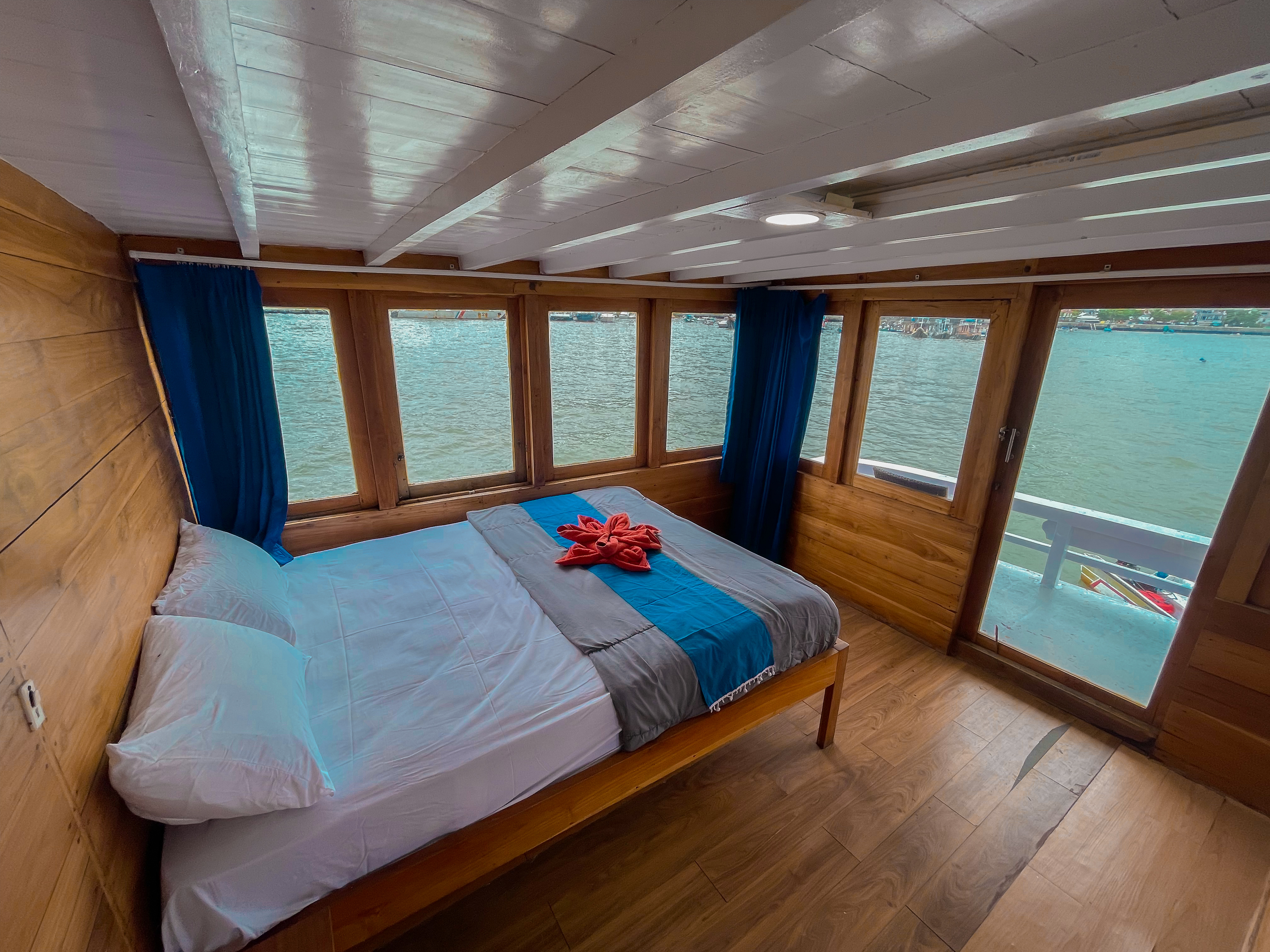 ARUMI - Master Balcony Cabin